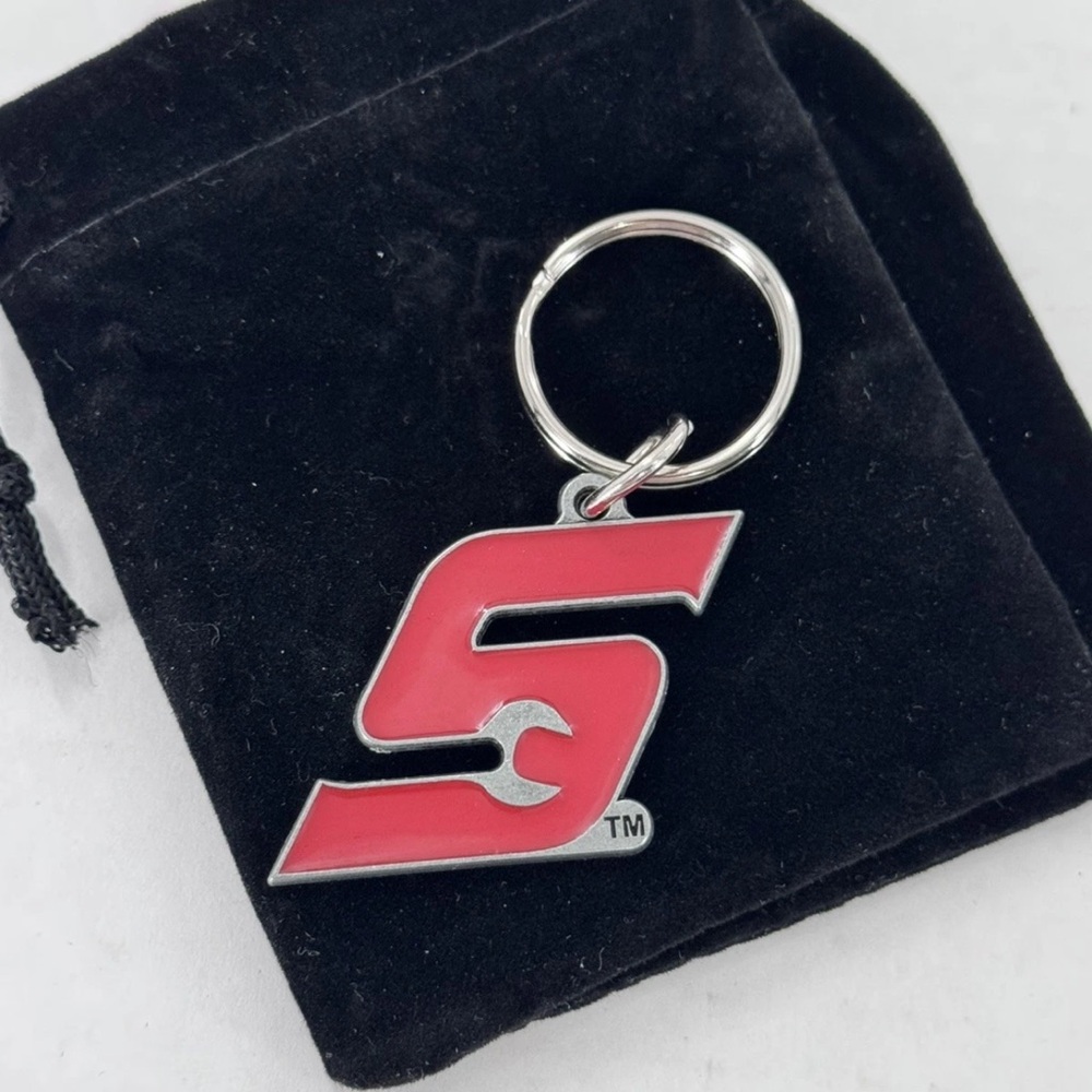 Snap-On Tools Red "S" Logo Metal Key Chain Key Fob Made in U.S.A Velvet Case